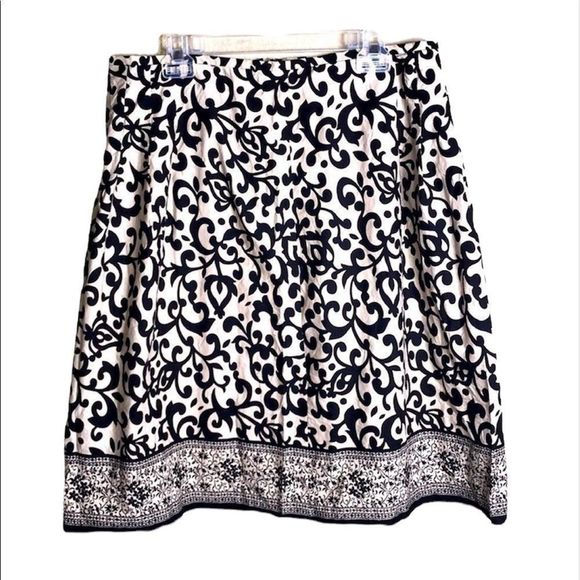 Robbie Bee Black and White Scroll Print A-Line Skirt - Picture 1 of 6